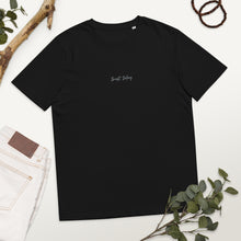 Load image into Gallery viewer, eco friendly t-shirt uk